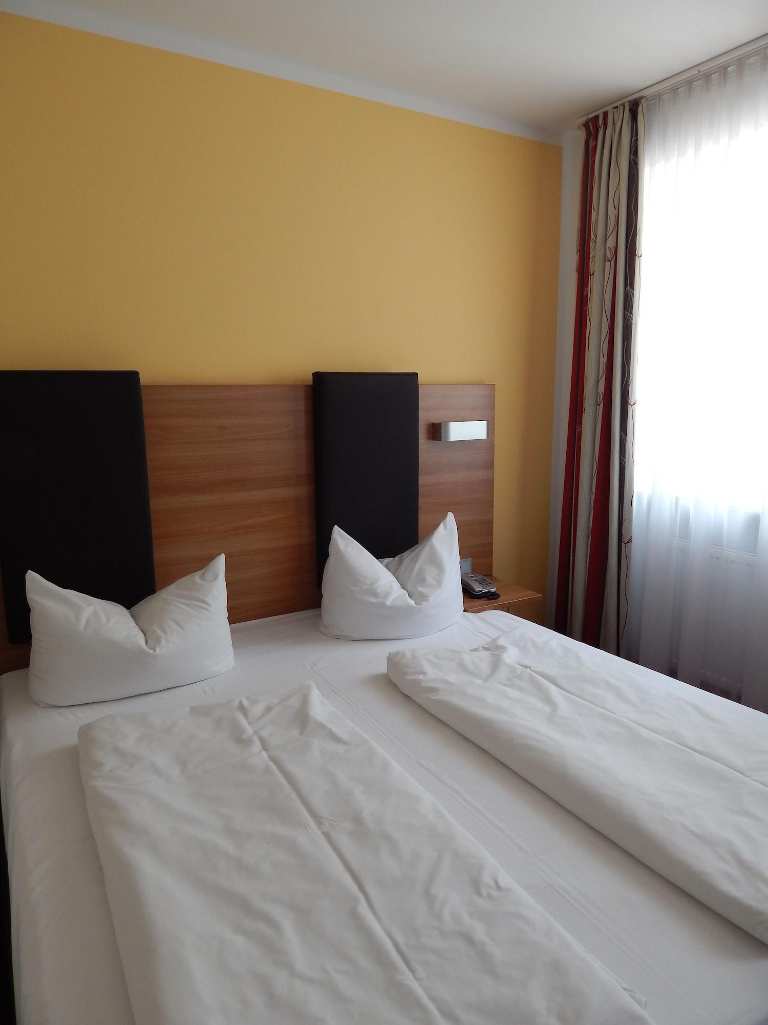 Hotel Andra Muenchen Kültér fotó