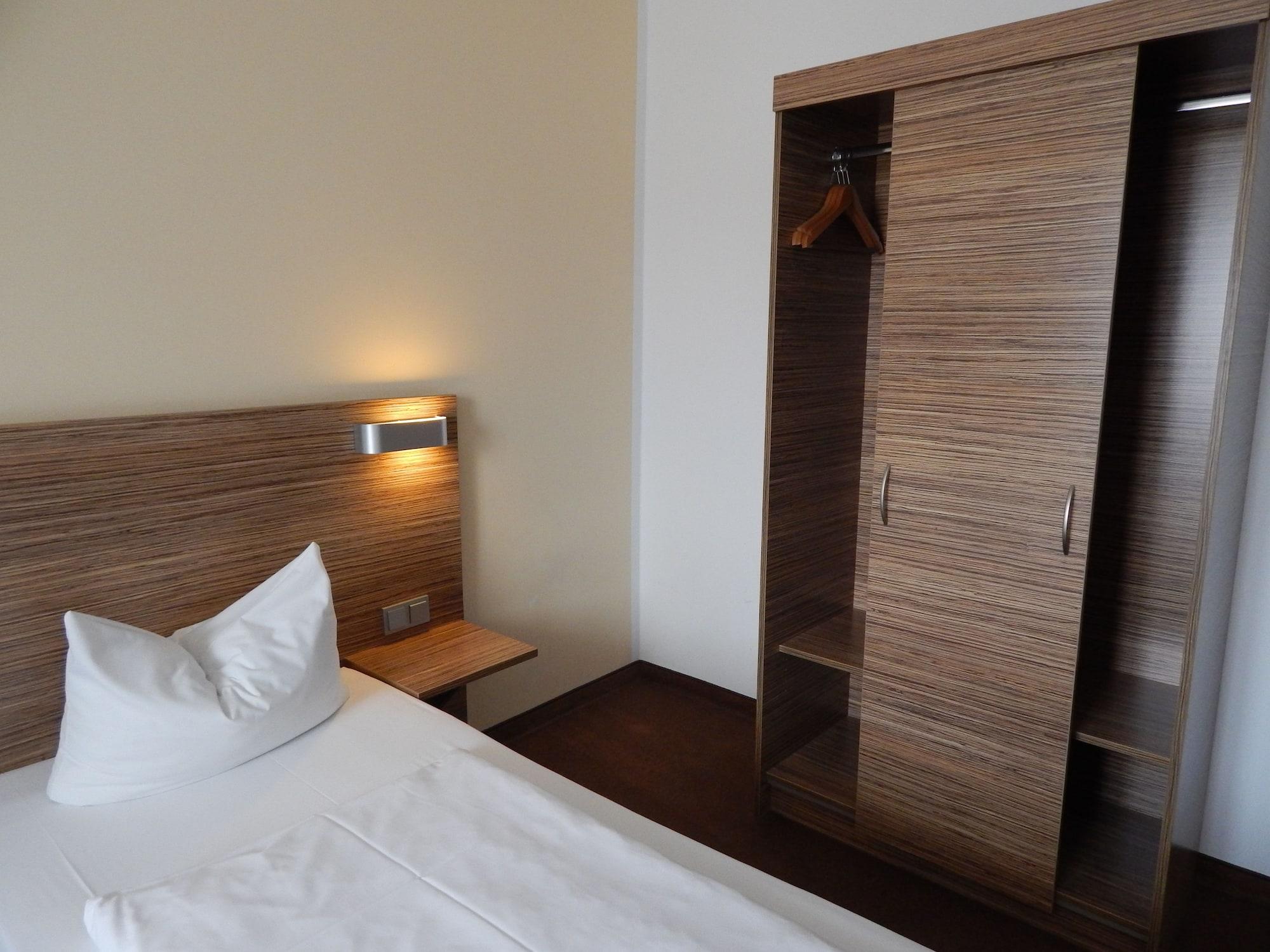 Hotel Andra Muenchen Kültér fotó