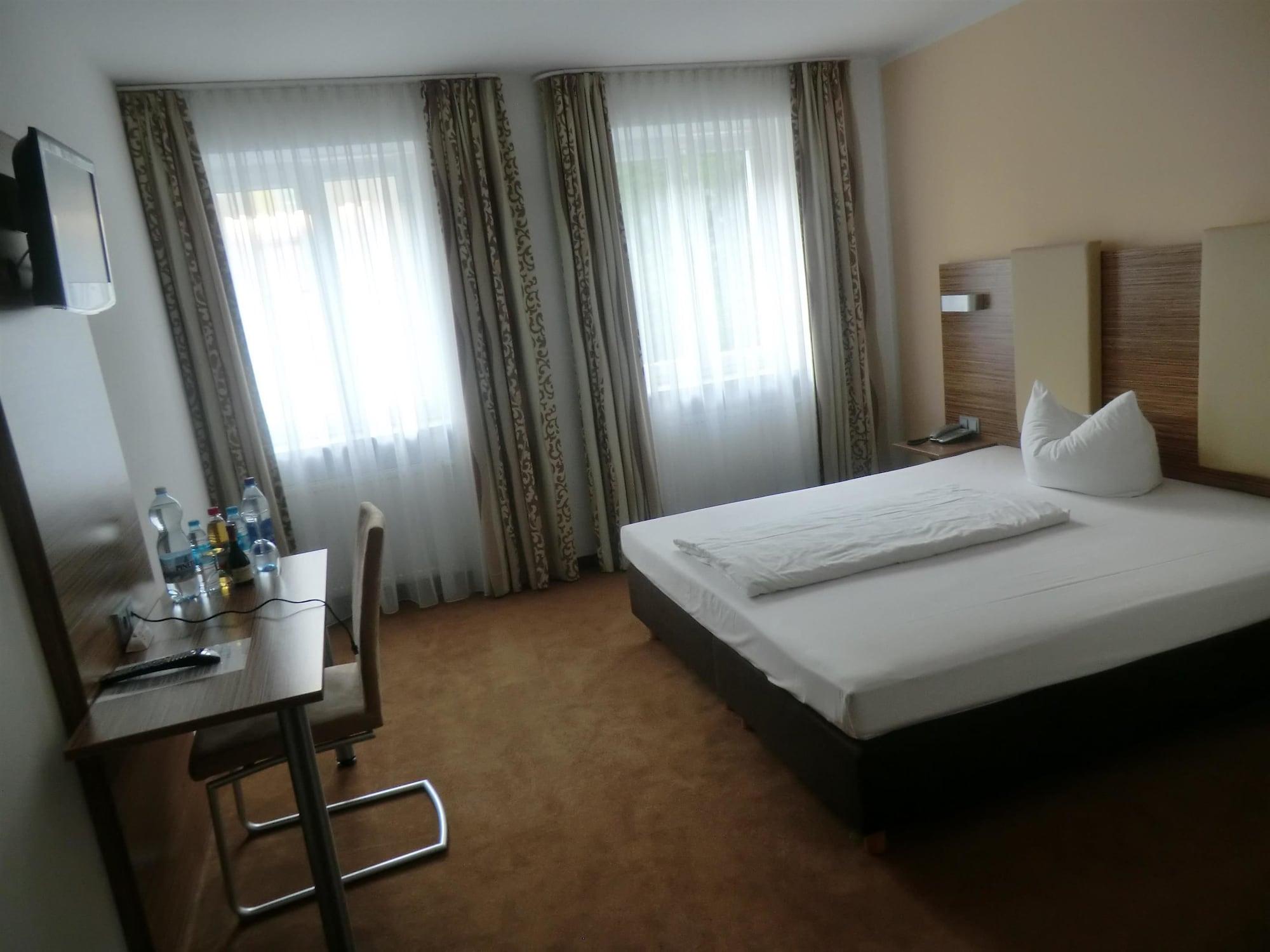 Hotel Andra Muenchen Kültér fotó